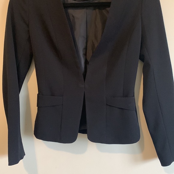 Black Blazer - Picture 4 of 4
